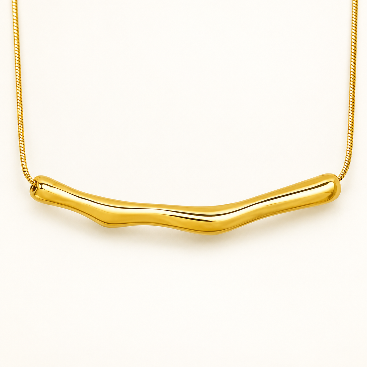 VEYRISSA Ripple Collar Necklace — close-up detail