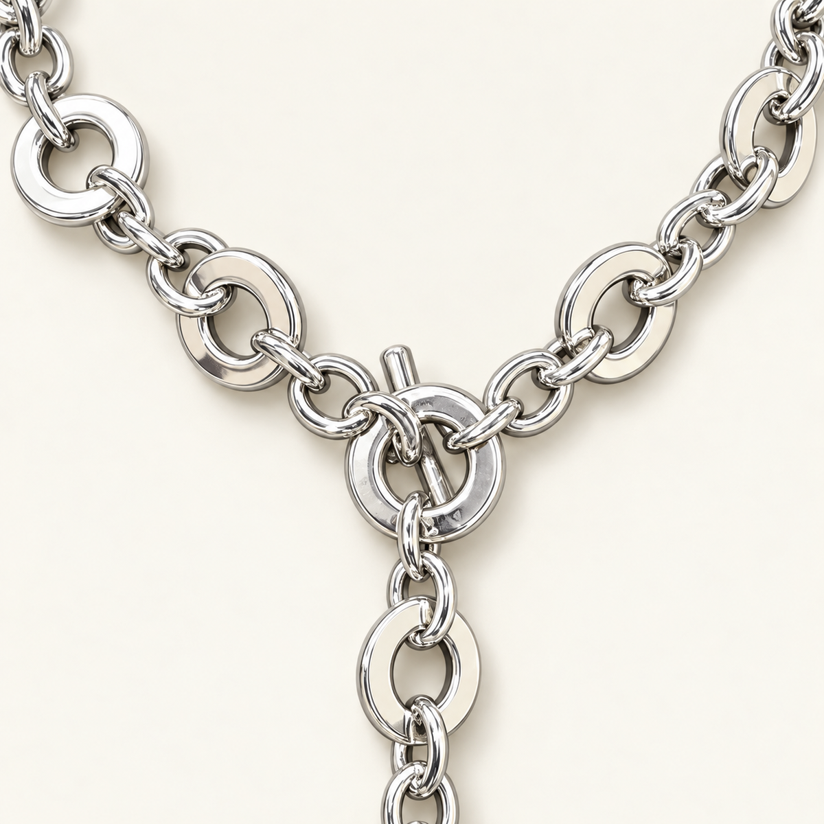 VEYRISSA Crystal Ring Y Necklace — close-up detail